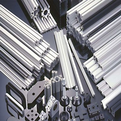अच्छी कीमत 10-12um Aluminum Slotted Rail Extruded Roof Mounting Stucture Silver Anodizing 6005-T5 Solar Support Brackets ऑनलाइन